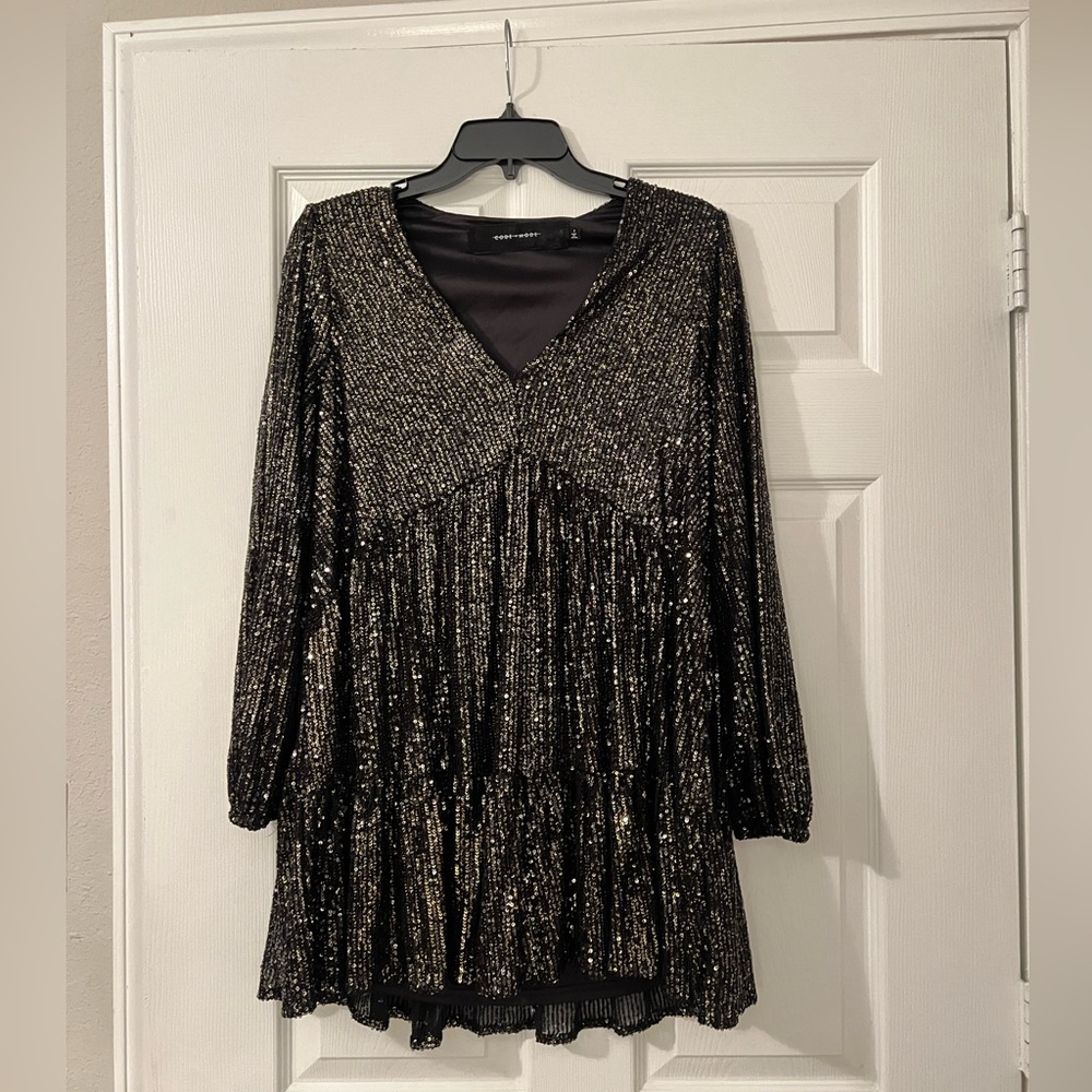 Gold & black sparkly dress